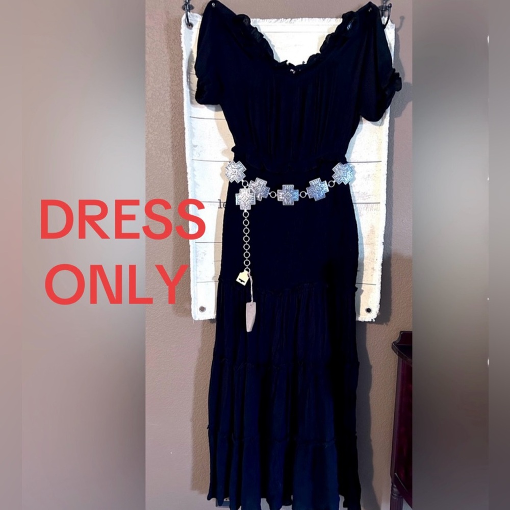 Willow & Root NWOT  Black dress Large
